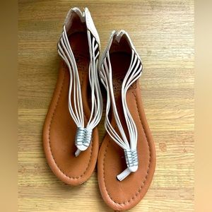 Lucky Brand Sandal. Size 6